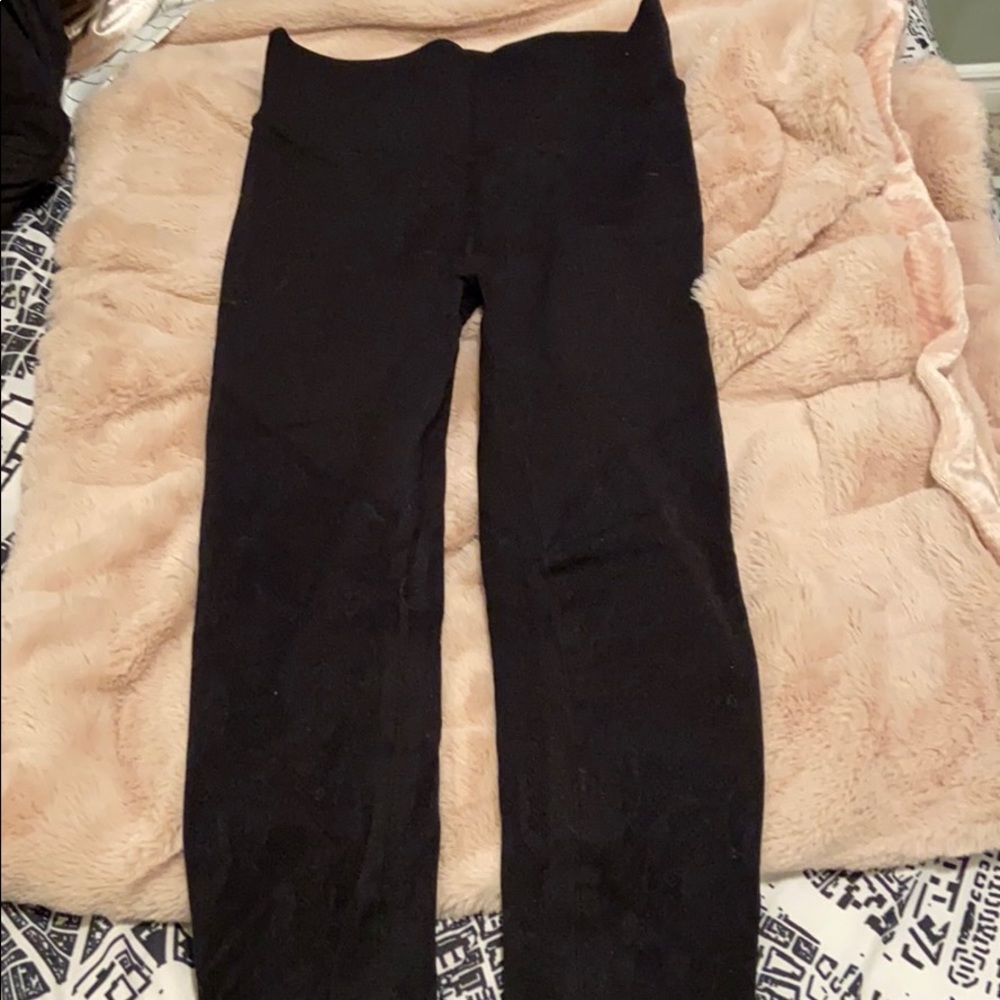 Mesh detailed fabletics leggings